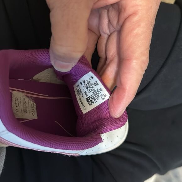 Toddler Girls PUMA Slip-On Sneakers - Picture 9 of 10